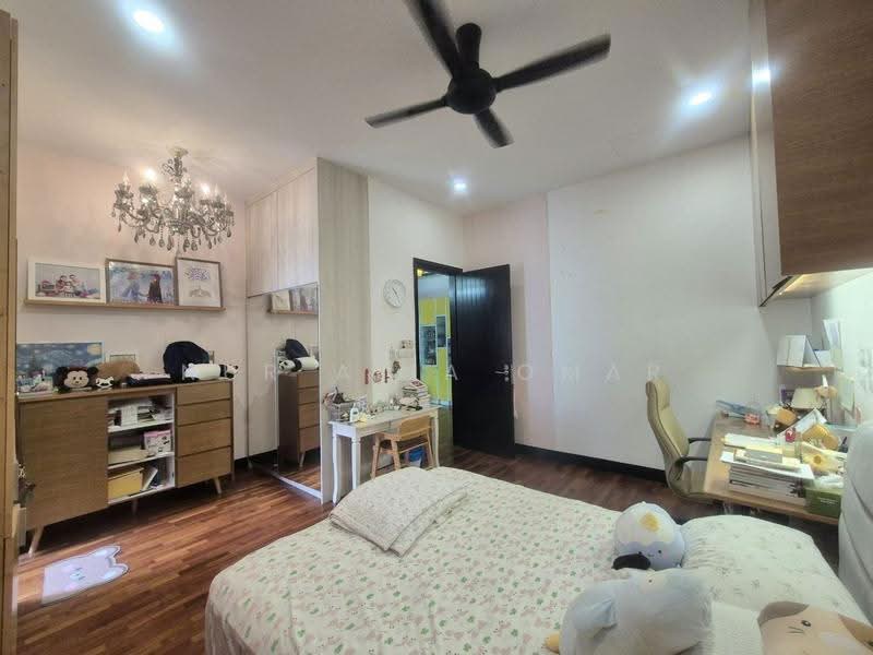 Rumah Berkembar untuk Dijual di Setia Eco Park (Setia Alam) - Nur Alia Omar - Bedroom - PropertyGuru.com.my