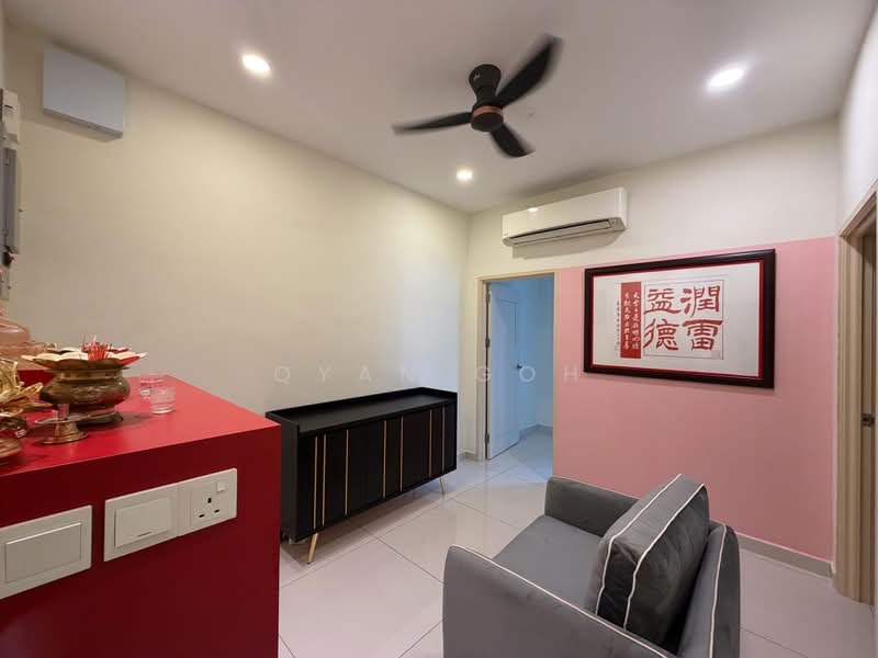 Rumah Teres untuk Dijual di Island Glades (Jelutong) - Qyan Goh - Living Room - PropertyGuru.com.my