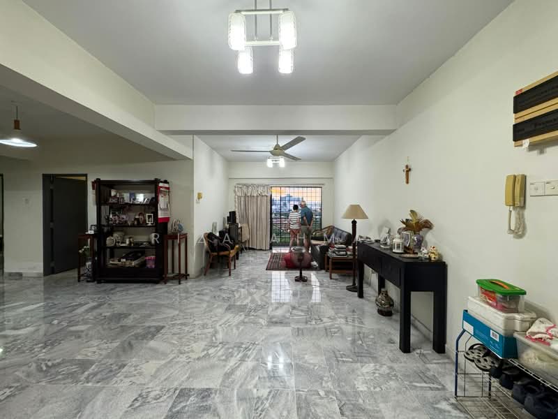 Kondominium untuk Dijual di Chancellor - Riza Ahmad - Living Room - PropertyGuru.com.my