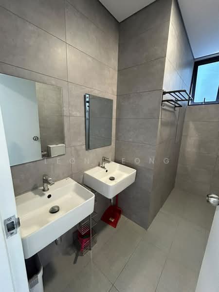 Service Residence for Rent at Cubic Botanical - Leon Leong - Bathroom - PropertyGuru.com.my