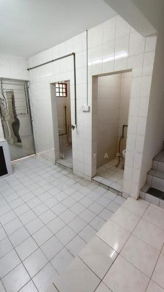 Terraced House for Rent in Taman Desa Cemerlang (Ulu Tiram) - Kent Yap - Bathroom - PropertyGuru.com.my