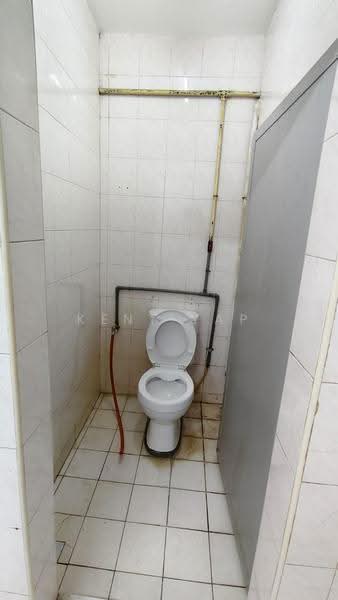 Terraced House for Rent in Taman Desa Cemerlang (Ulu Tiram) - Kent Yap - Bathroom - PropertyGuru.com.my