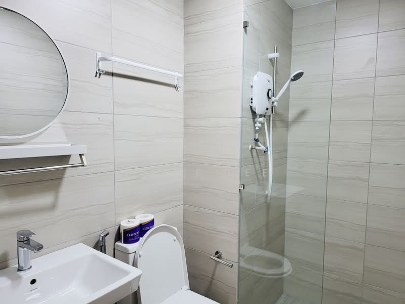 Kediaman Servis untuk Disewa di BeCentral @ i-City - Estee Lee - Bathroom - PropertyGuru.com.my