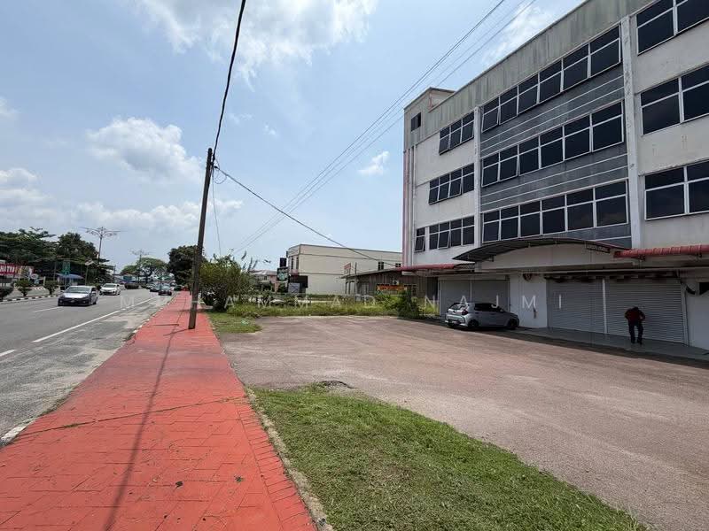 Kedai untuk Dijual di Dungun (Terengganu) - Muhammad Najmi - Exterior - PropertyGuru.com.my