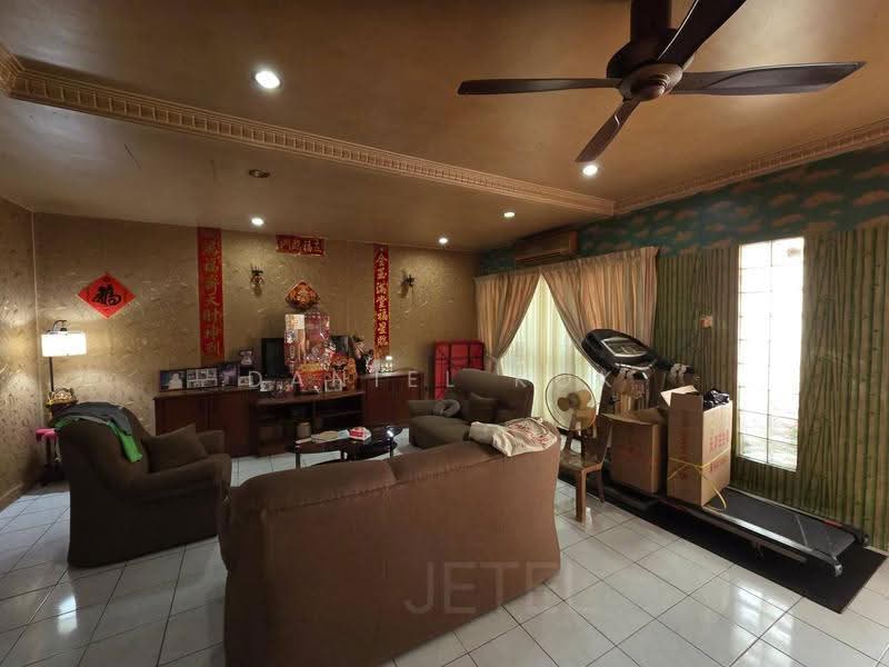 2-storey Terraced House for Sale in Taman Bayu Perdana (Klang) - Daniel Kok - Living Room - PropertyGuru.com.my