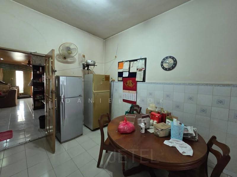 2-storey Terraced House for Sale in Taman Bayu Perdana (Klang) - Daniel Kok - Dining Room - PropertyGuru.com.my