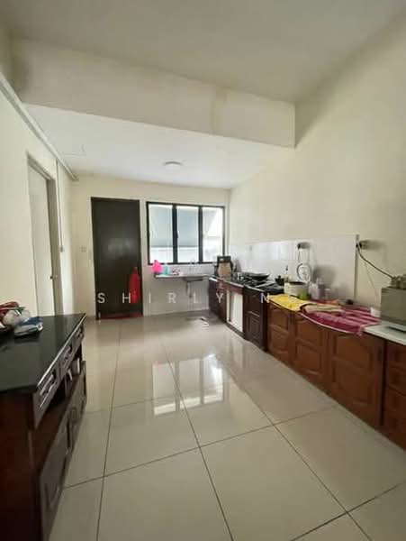 2-storey Terraced House for Sale in Rawang (Selangor) - Shirly Ng - Kitchen - PropertyGuru.com.my