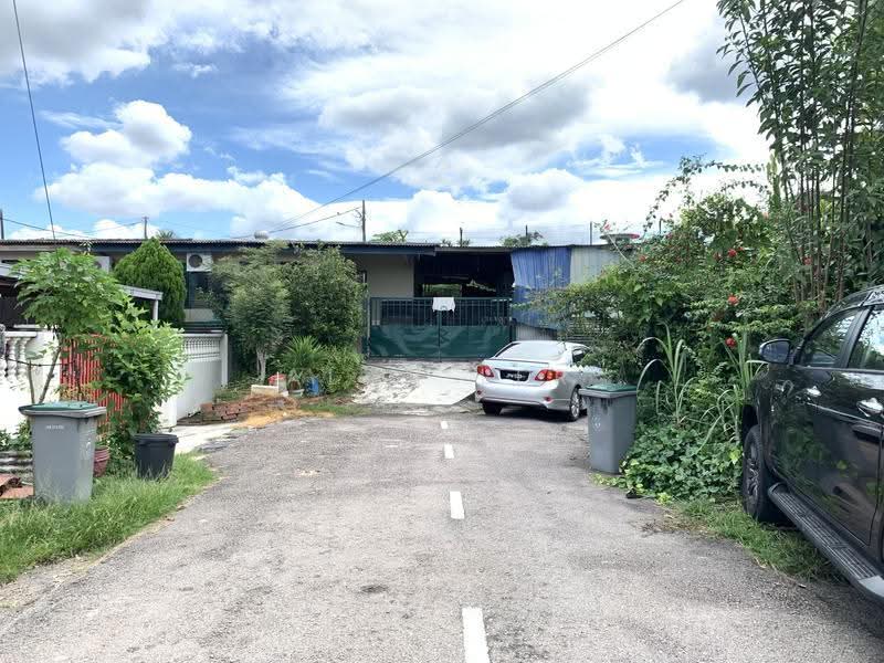 1-storey Terraced House for Rent in Lima Kedai (Skudai) - Alan Ler - Exterior - PropertyGuru.com.my
