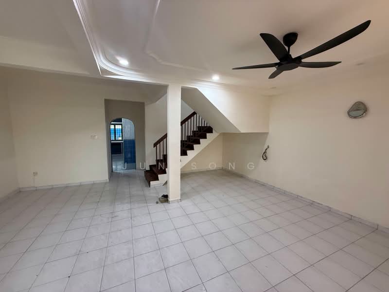 Rumah Teres 2-Tingkat untuk Dijual di Skudai (Johor) - Jun Song - Living Room - PropertyGuru.com.my