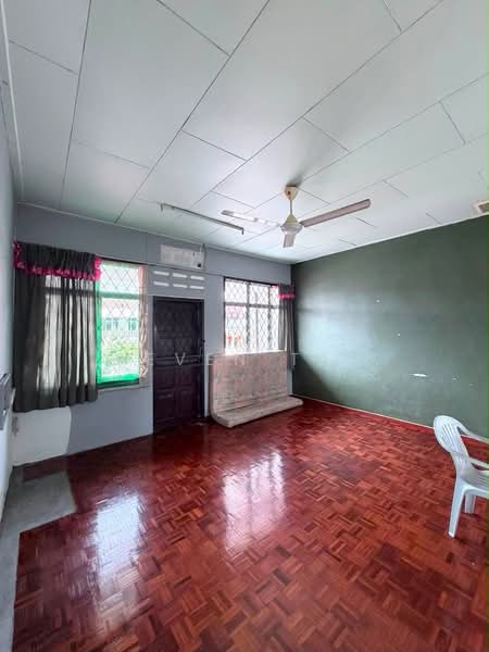 2-storey Terraced House for Sale in Taman Sri Putri (Skudai) - Seven Tay - Living Room - PropertyGuru.com.my