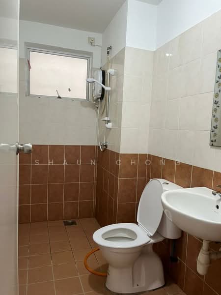 Kondominium untuk Disewa di Pearl Avenue - Shaun Chong - Bathroom - PropertyGuru.com.my