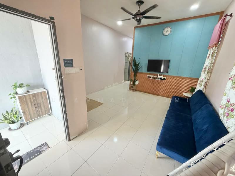 Rumah Berkembar untuk Dijual di Binjai (Terengganu) - Muhammad Najmi - Living Room - PropertyGuru.com.my