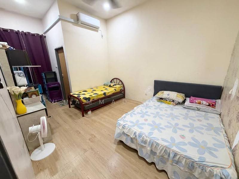 Rumah Berkembar untuk Dijual di Binjai (Terengganu) - Muhammad Najmi - Bedroom - PropertyGuru.com.my