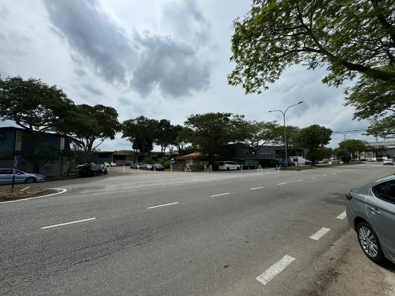 Kilang Berkembar untuk Dijual di Taman Perindustrian Cemerlang (Ulu Tiram) - William Tay - Exterior - PropertyGuru.com.my