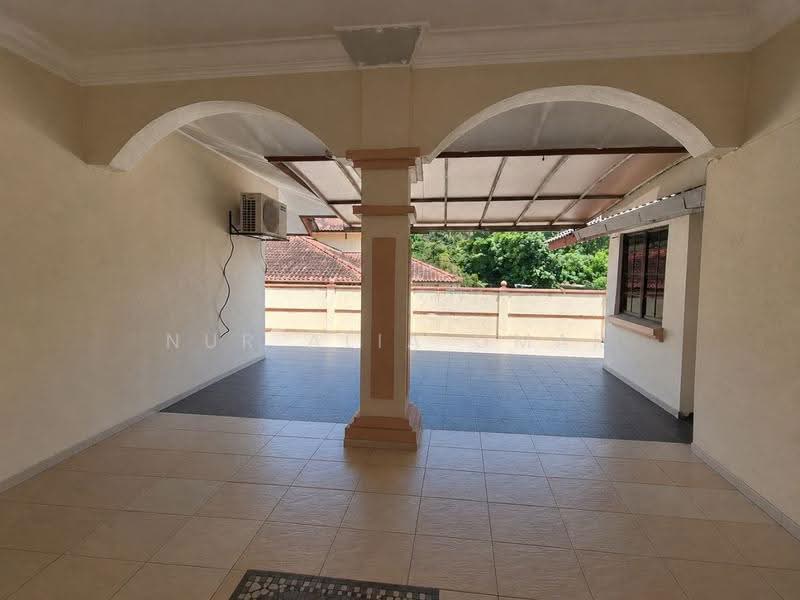 Bungalow House untuk Dijual di Gombak (Kuala Lumpur) - Nur Alia Omar - Exterior - PropertyGuru.com.my