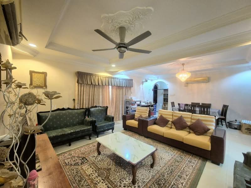 Bungalow House untuk Dijual di Gombak (Kuala Lumpur) - Nur Alia Omar - Living Room - PropertyGuru.com.my