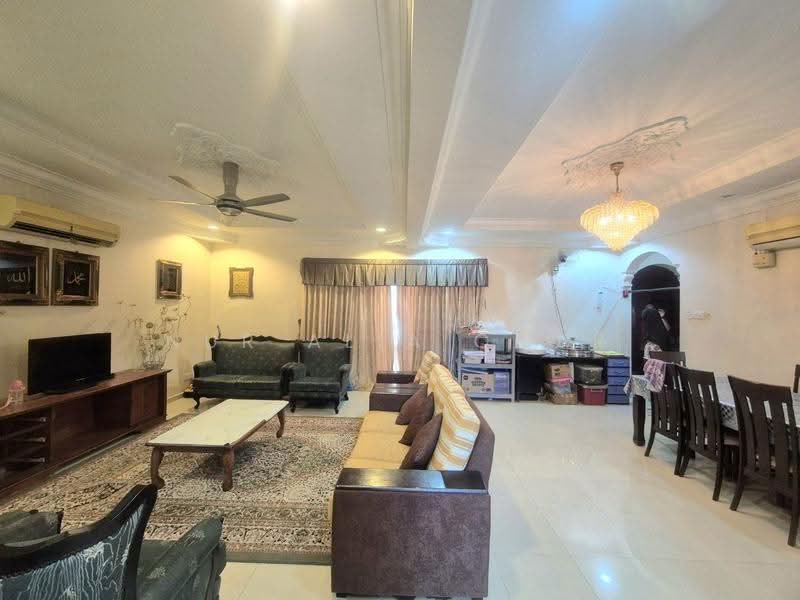 Bungalow House untuk Dijual di Gombak (Kuala Lumpur) - Nur Alia Omar - Living Room - PropertyGuru.com.my