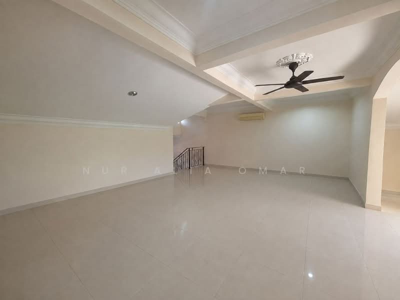 Bungalow House untuk Dijual di Gombak (Kuala Lumpur) - Nur Alia Omar - Living Room - PropertyGuru.com.my