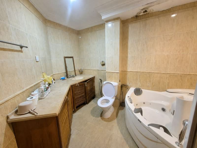 Bungalow House untuk Dijual di Gombak (Kuala Lumpur) - Nur Alia Omar - Bathroom - PropertyGuru.com.my