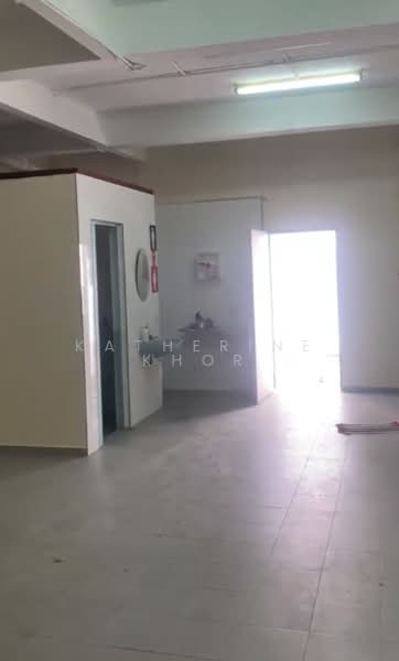 Kedai / Pejabat untuk Disewa di George Town (Penang) - Katherine Khor - Bathroom - PropertyGuru.com.my