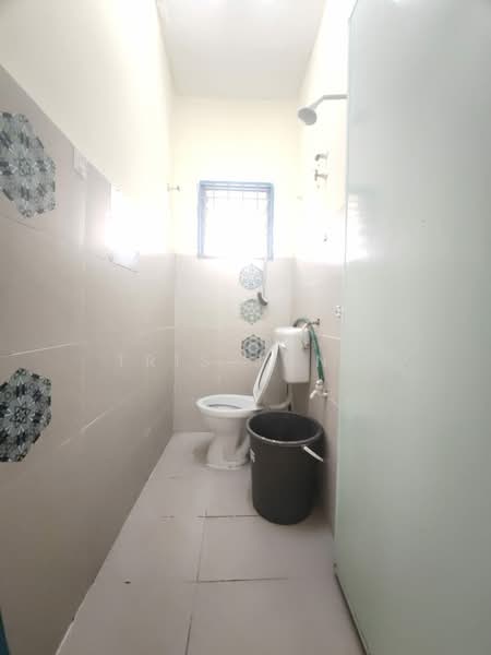 Rumah Teres 1-Tingkat untuk Dijual di Taman Velox (Rawang) - Tris Jong - Bathroom - PropertyGuru.com.my
