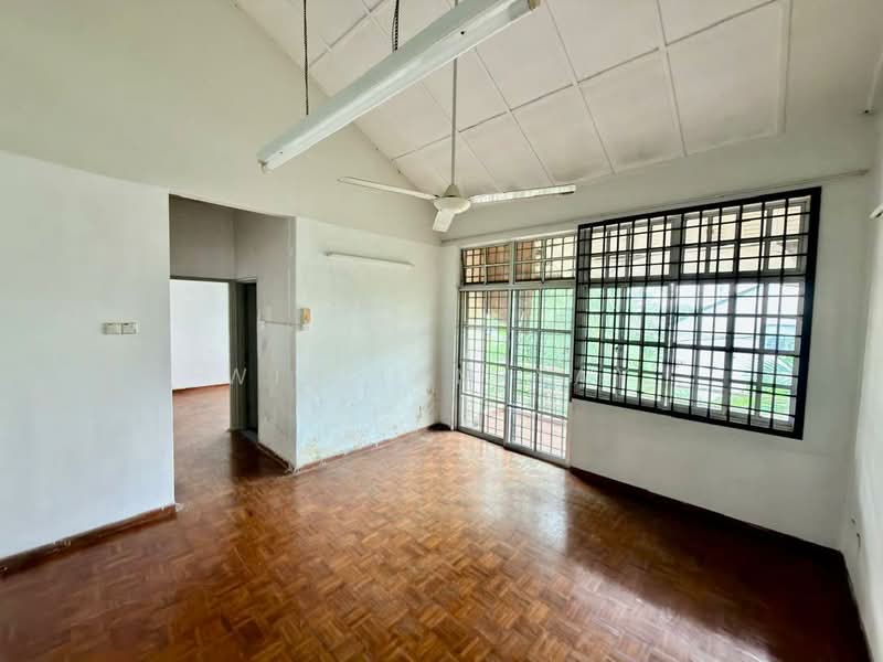 Semi-Detached House for Sale in Taman Munsyi Ibrahim (Johor Bahru) - William Tay - Living Room - PropertyGuru.com.my