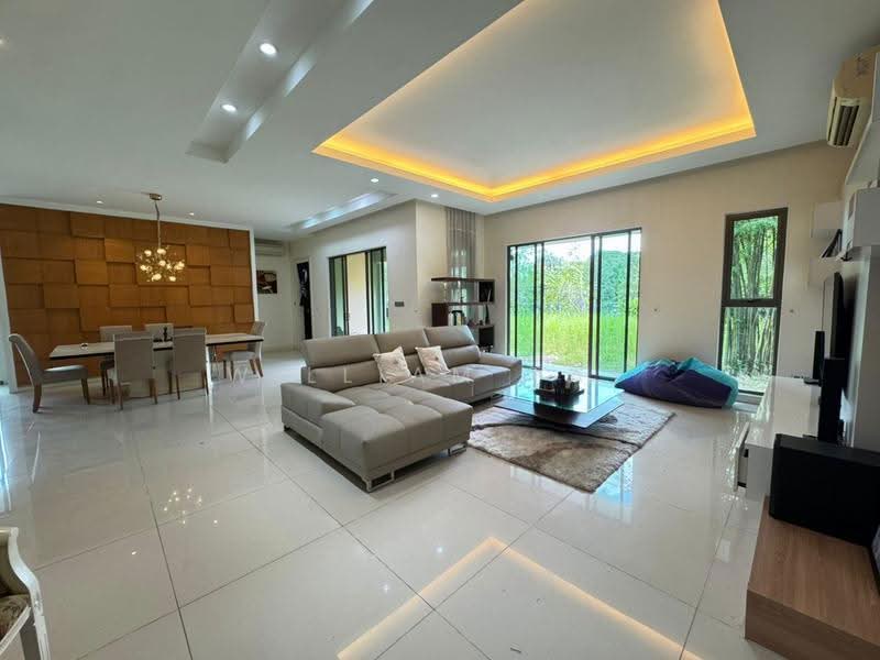 Rumah Berkembar untuk Dijual di East Ledang (Iskandar Puteri (Nusajaya)) - William Tay - Living Room - PropertyGuru.com.my