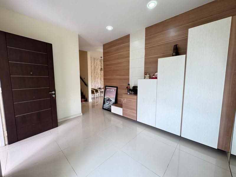 Rumah Berkembar untuk Dijual di East Ledang (Iskandar Puteri (Nusajaya)) - William Tay - Entrance - PropertyGuru.com.my