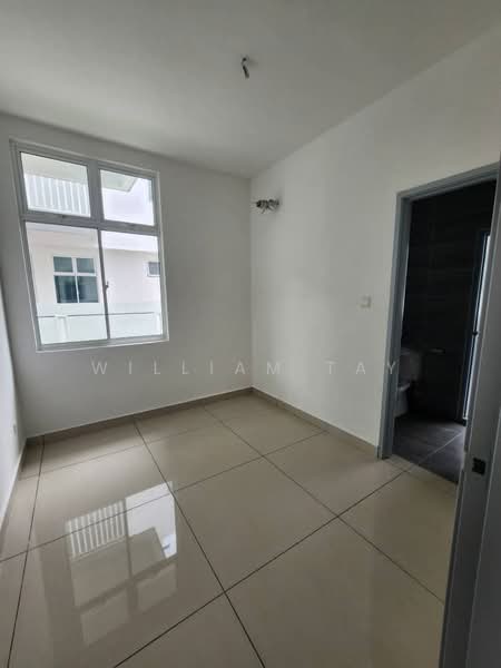 Rumah Berkembar untuk Dijual di Taman Mutiara Rini (Skudai) - William Tay - PropertyGuru.com.my