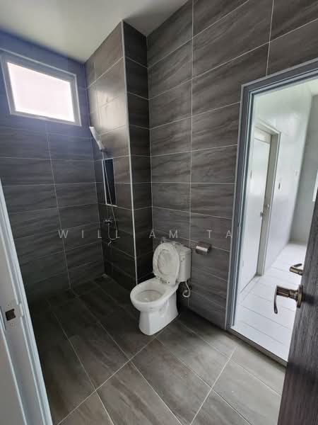 Rumah Berkembar untuk Dijual di Taman Mutiara Rini (Skudai) - William Tay - PropertyGuru.com.my