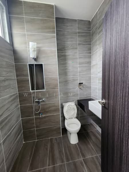 Rumah Berkembar untuk Dijual di Taman Mutiara Rini (Skudai) - William Tay - PropertyGuru.com.my