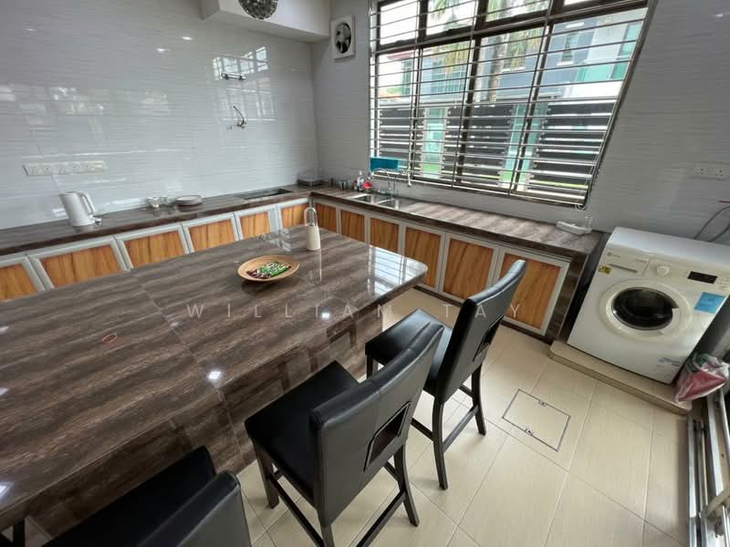 Cluster House for Sale in Taman Sutera Utama (Skudai) - William Tay - Kitchen - PropertyGuru.com.my
