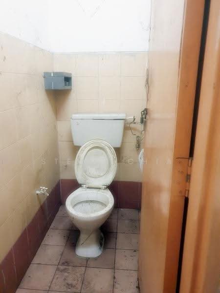 Kilang untuk Disewa di Johor Bahru (Johor) - Stella Chia - Bathroom - PropertyGuru.com.my