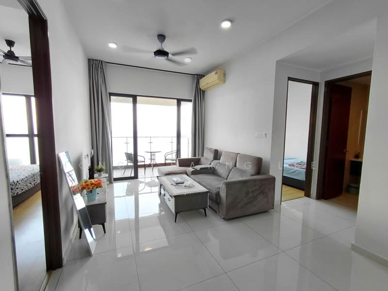 Condominium for Rent at Bay Laurel @ Country Garden Danga Bay - Hong Charng Lee - Living Room - PropertyGuru.com.my