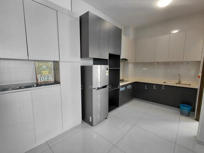 Condominium for Rent at Bay Laurel @ Country Garden Danga Bay - Hong Charng Lee - Kitchen - PropertyGuru.com.my