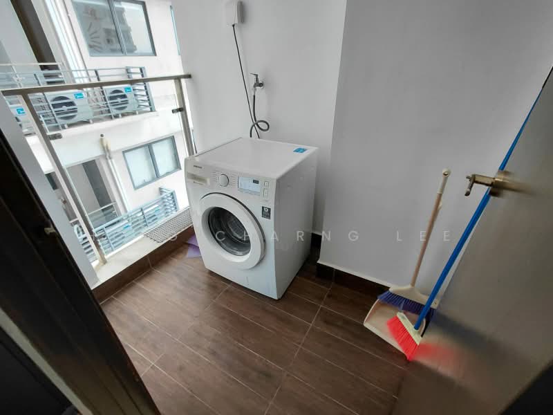 Condominium for Rent at Bay Laurel @ Country Garden Danga Bay - Hong Charng Lee - Balcony - PropertyGuru.com.my