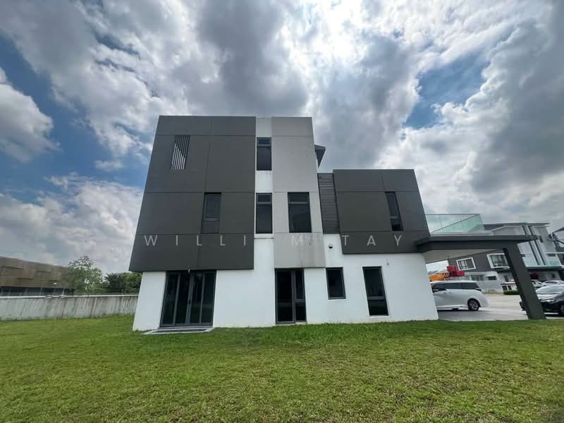 Rumah Berkembar untuk Dijual di Taman Molek (Johor Bahru) - William Tay - Exterior - PropertyGuru.com.my
