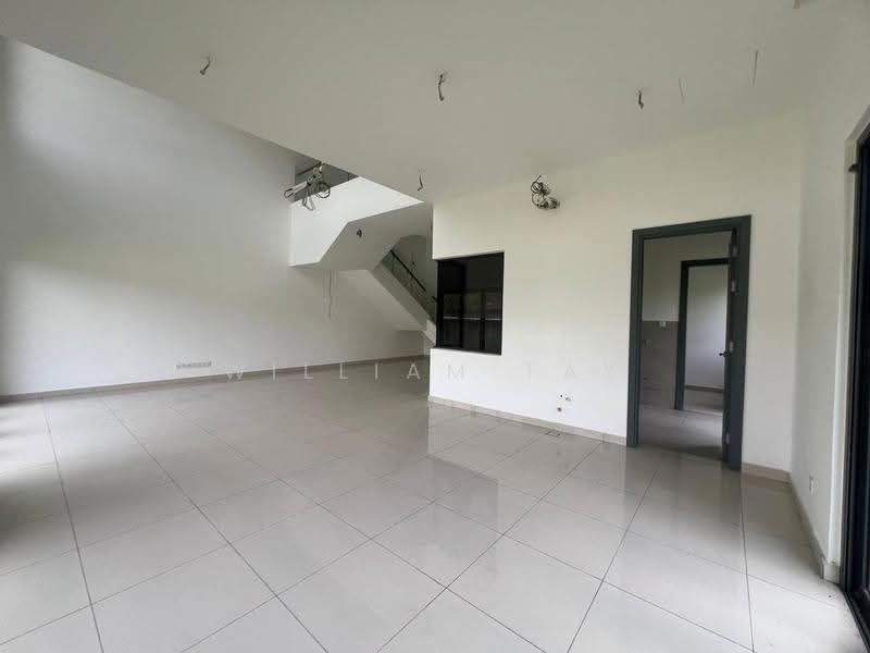 Rumah Berkembar untuk Dijual di Taman Molek (Johor Bahru) - William Tay - Living Room - PropertyGuru.com.my