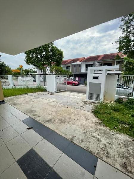 2-storey Terraced House for Sale in Bandar Dato Onn (Tebrau) - William Tay - Exterior - PropertyGuru.com.my