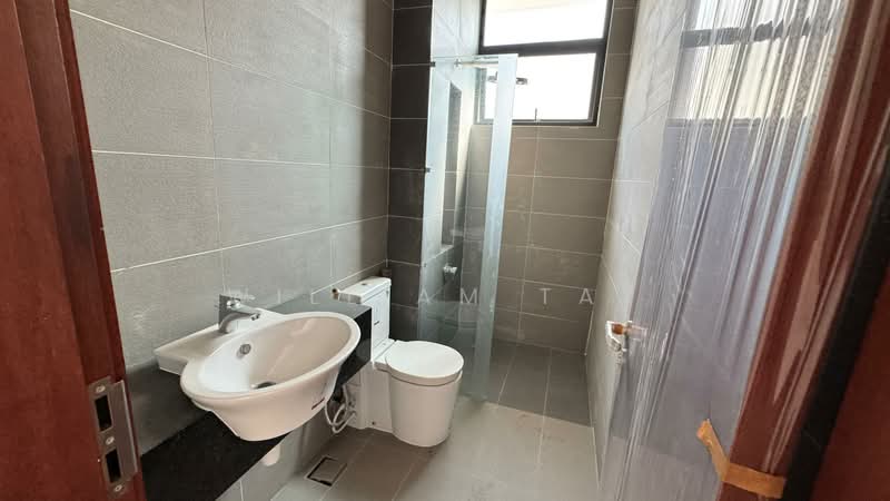 Semi-Detached House for Sale in Nusa Duta (Iskandar Puteri (Nusajaya)) - William Tay - Bathroom - PropertyGuru.com.my