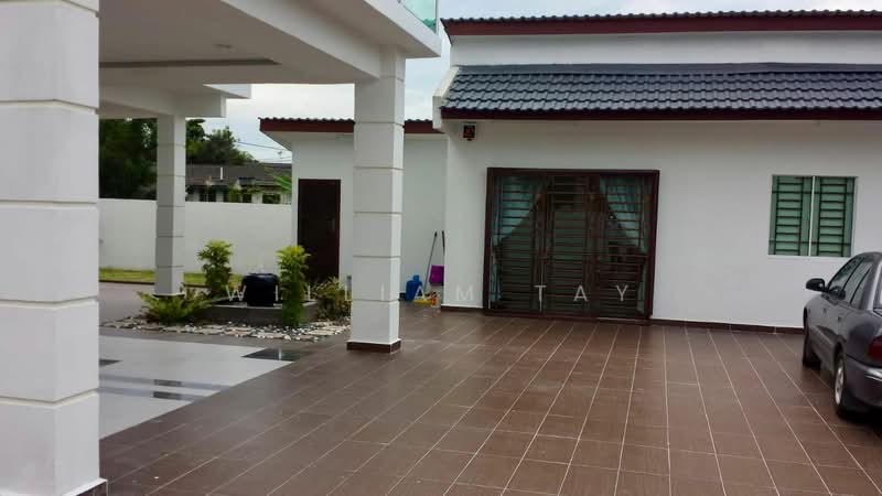 Bungalow House for Sale in Taman Bukit Kempas (Tampoi) - William Tay - Exterior - PropertyGuru.com.my