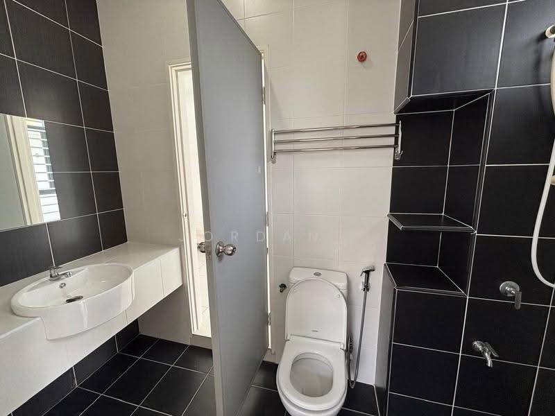 2-storey Terraced House for Rent in Setia Eco Gardens (Gelang Patah) - Jordan . - Bathroom - PropertyGuru.com.my