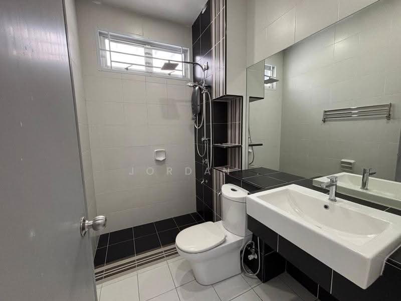 2-storey Terraced House for Rent in Setia Eco Gardens (Gelang Patah) - Jordan . - Bathroom - PropertyGuru.com.my