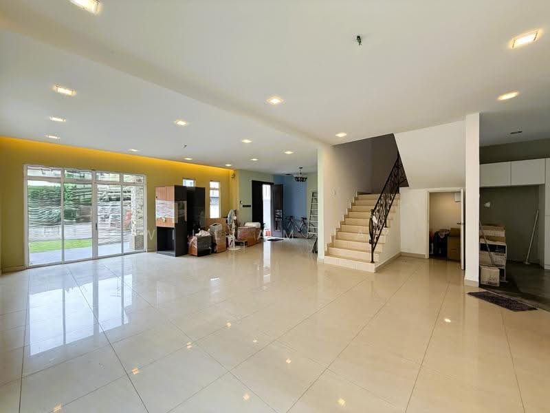 Semi-Detached House for Sale in Bandar Dato Onn (Tebrau) - William Tay - Living Room - PropertyGuru.com.my
