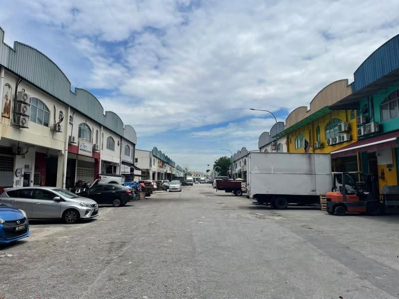 Terrace Factory for Rent in Taman Perindustrian Kip (Kepong) - Louis Chai - Exterior - PropertyGuru.com.my
