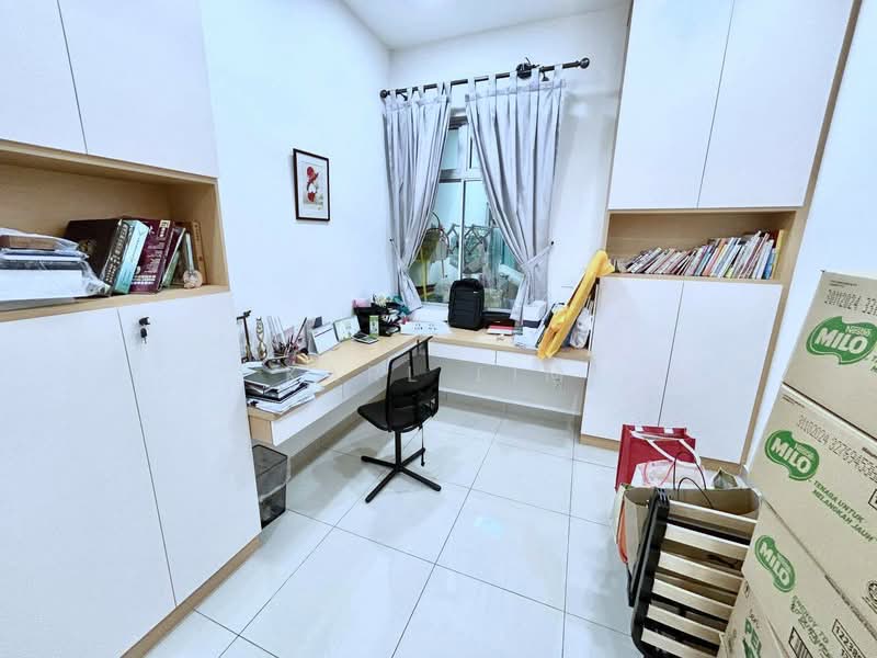 Rumah Teres 2-Tingkat untuk Dijual di Taman Impian Emas (Skudai) - Karl Lim - Study - PropertyGuru.com.my