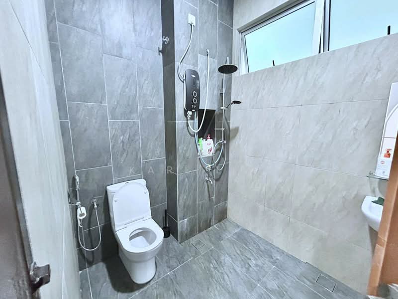 Rumah Teres 2-Tingkat untuk Dijual di Taman Impian Emas (Skudai) - Karl Lim - Bathroom - PropertyGuru.com.my