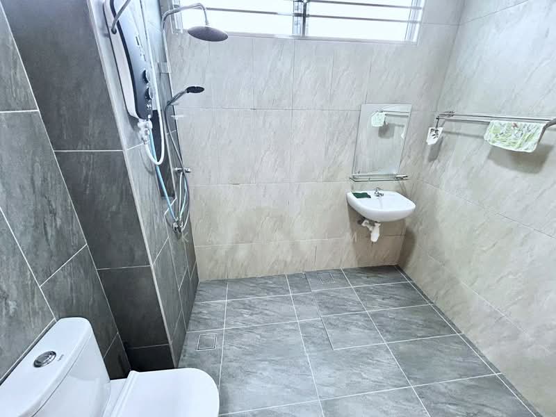 Rumah Teres 2-Tingkat untuk Dijual di Taman Impian Emas (Skudai) - Karl Lim - Bathroom - PropertyGuru.com.my