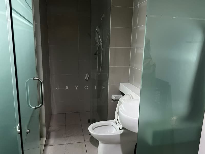 Service Residence for Sale at The Scott Garden SOHO - Jaycie Hew - Bathroom - PropertyGuru.com.my