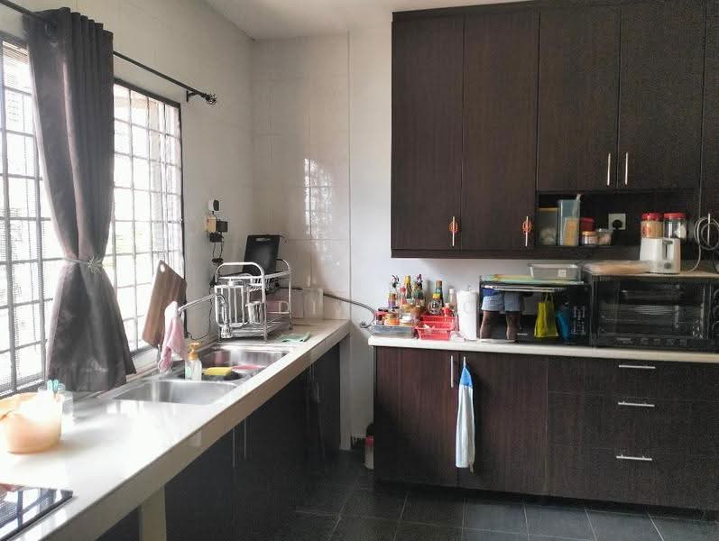 2-storey Terraced House for Sale in Usj 11 (Subang Jaya) - Lydia Loo - Kitchen - PropertyGuru.com.my